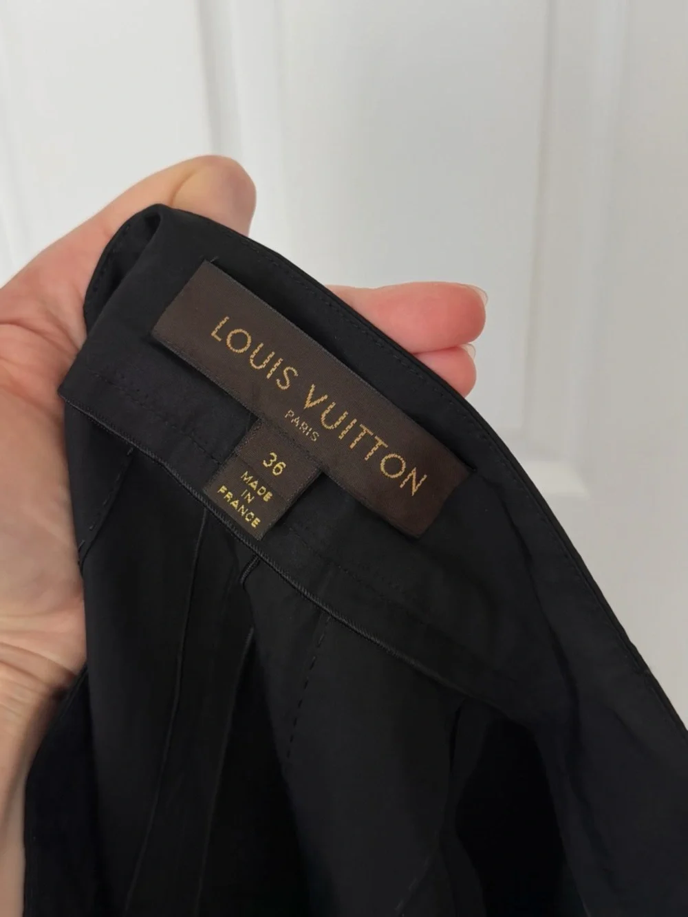 LV Louis Vuitton Size 36 • Black Knee Length Designer Skirt.